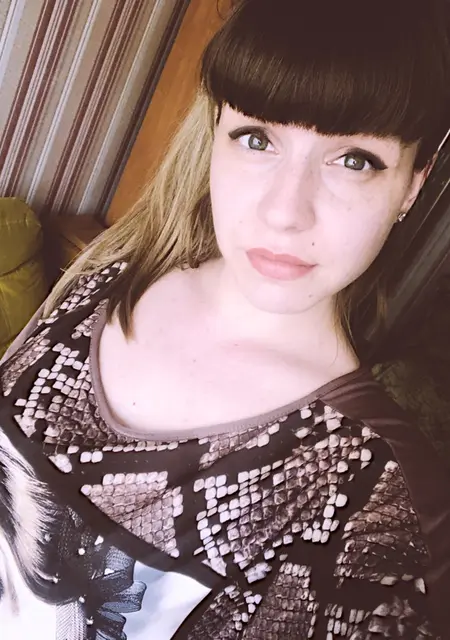 Кира из Саратова, ищу на сайте приятное времяпровождение