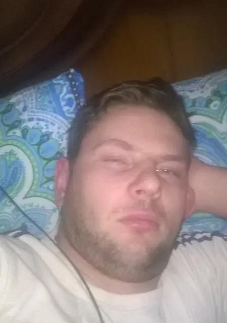 Ruslan из Житковичей, ищу на сайте знакомства на одну ночь