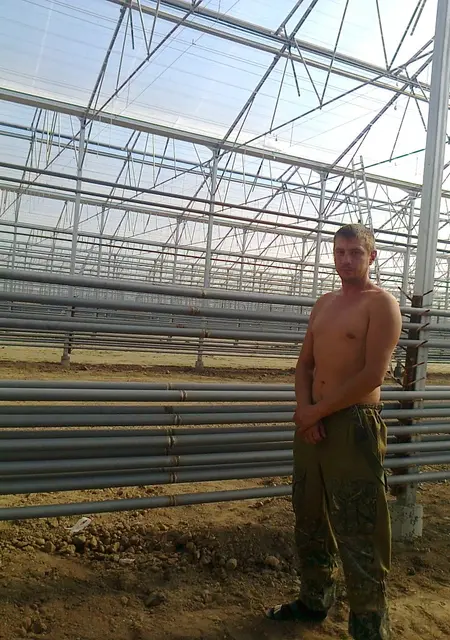 Хом из Лабинска, мне 43, познакомлюсь на одну ночь