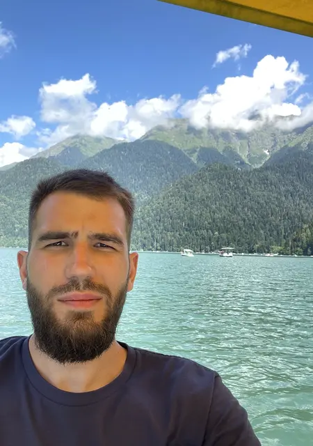 Я Роман, 29, знакомлюсь на одну ночь в Санкт-Петербурге