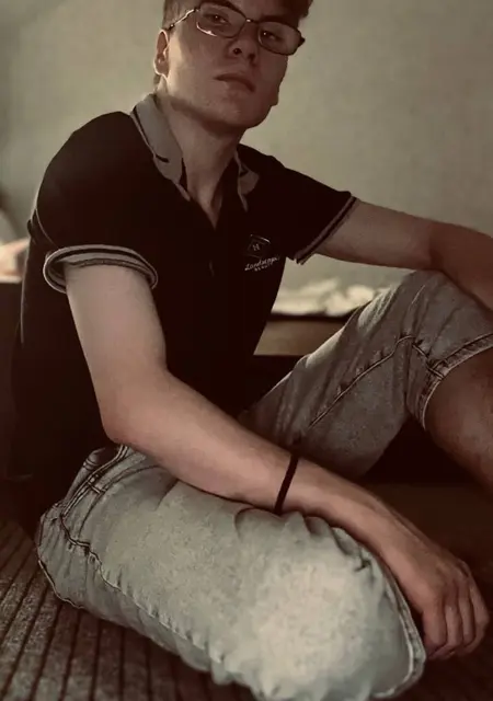 Я Алексей, 22, знакомлюсь для вирта в Москве