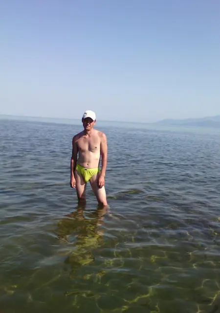 Дима из Иркутска, ищу на сайте знакомства на одну ночь