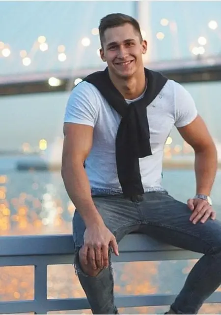 Я Djenya, 33, знакомлюсь без обязательств в Одинцово