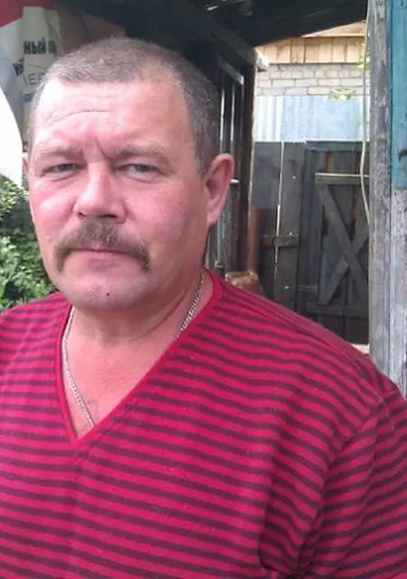 Я Геннадий, 62, знакомлюсь без обязательств в Екатеринбурге