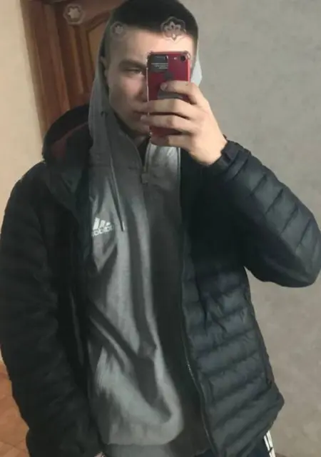 Я Влад, 21, из Рязани, ищу знакомство для совместных путешествий