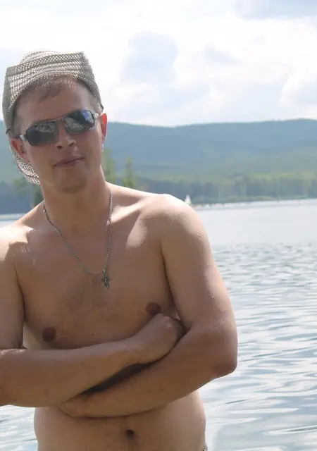 Димарик из Каменска-Уральского, ищу на сайте знакомства на одну ночь