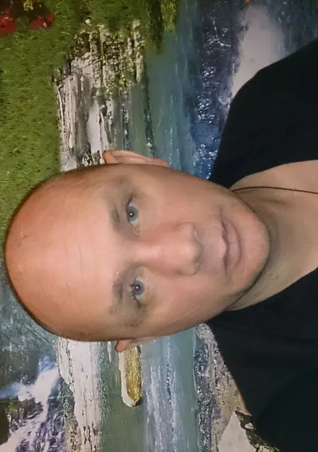 Я Владимир, 45, из Заинска, ищу знакомство для приятного времяпровождения