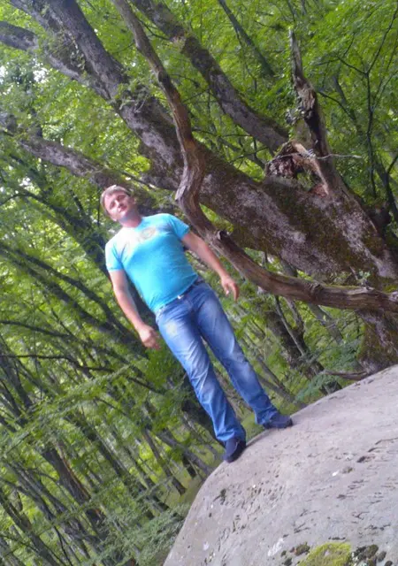 Сергей из Туапсе, ищу на сайте знакомства на одну ночь