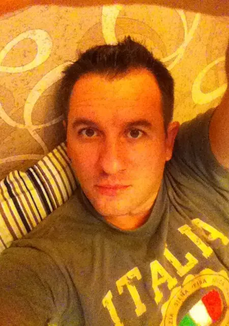 Алекс из Воскресенска, мне 46, познакомлюсь на одну ночь