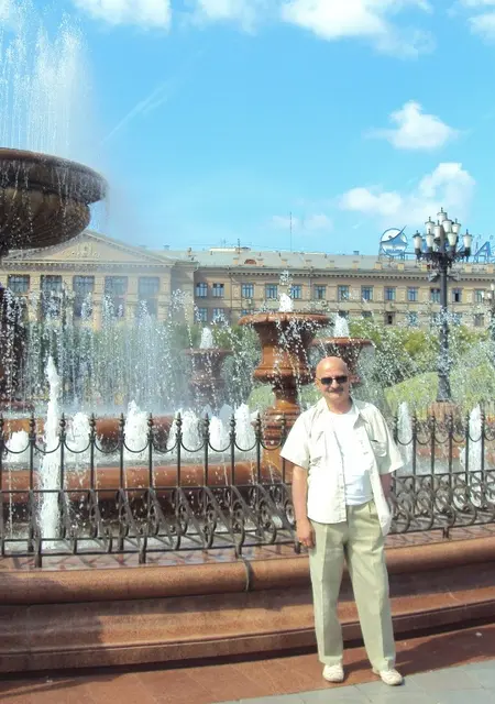 Станислав из Хабаровска, мне 71, познакомлюсь на одну ночь