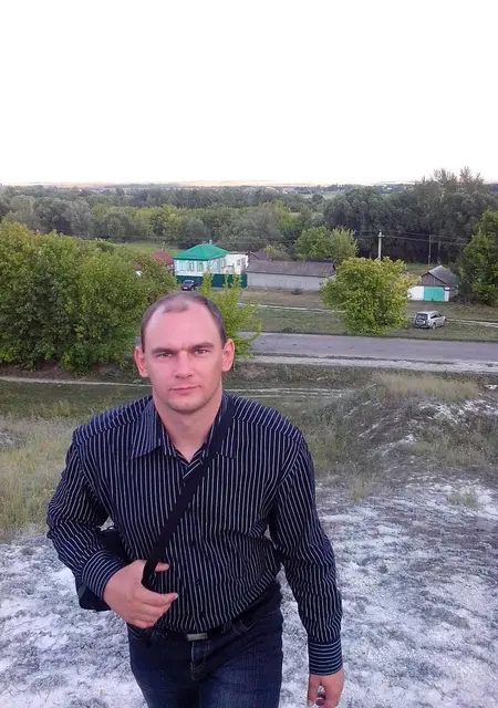 Андрей из Калача, ищу на сайте постоянные отношения