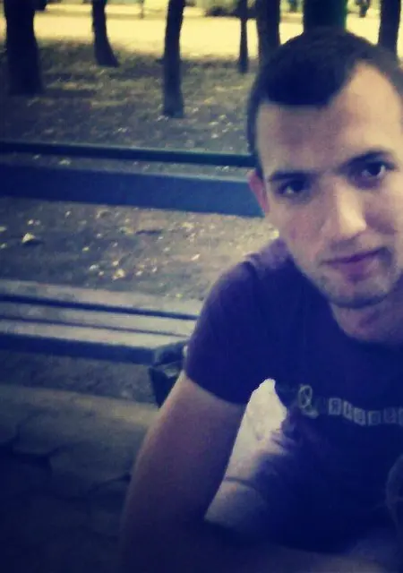 Саша из Ейска, ищу на сайте знакомства без обязательств