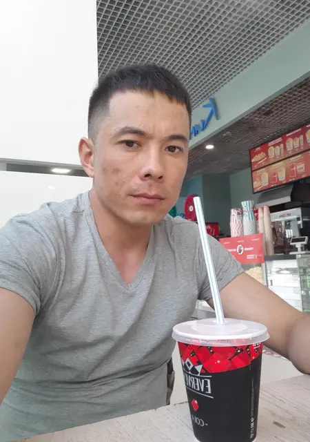 Я Бек, 31, из Нижневартовска, ищу знакомства без обязательств