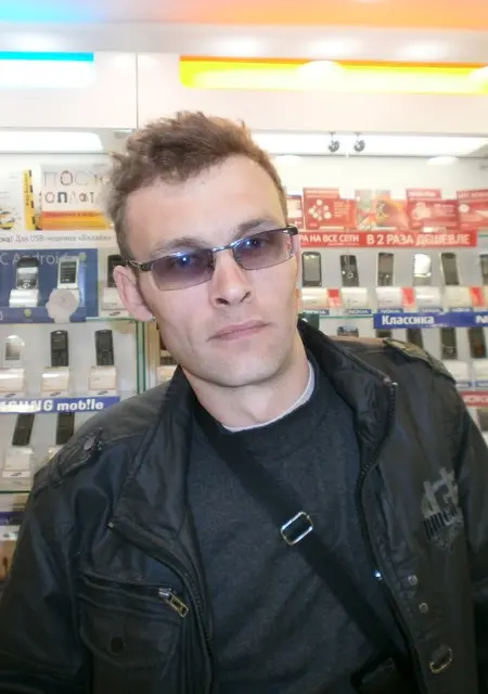 Evgenii из Чехова, ищу на сайте знакомства на одну ночь