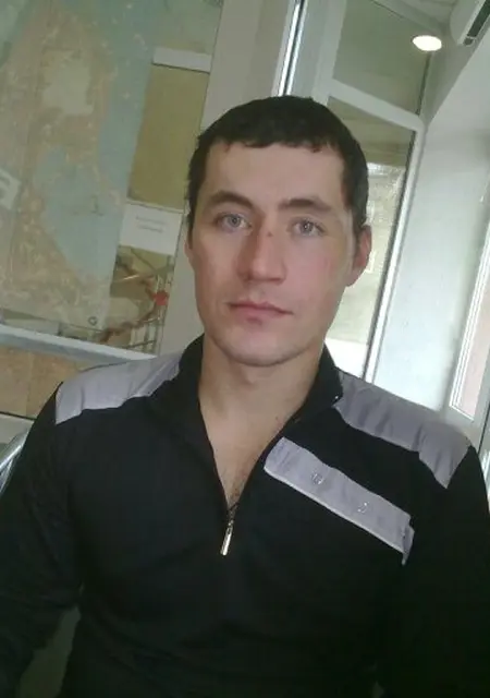 Я Алексей, 37, знакомлюсь без обязательств в Добрянке