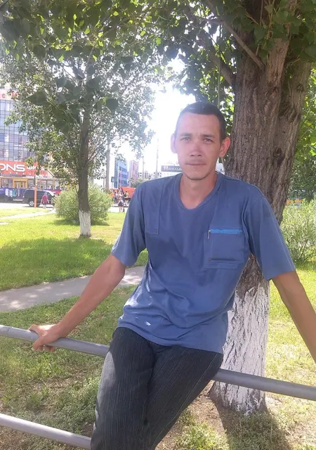 Я Александр, 38, знакомлюсь без обязательств в Новоалтайске