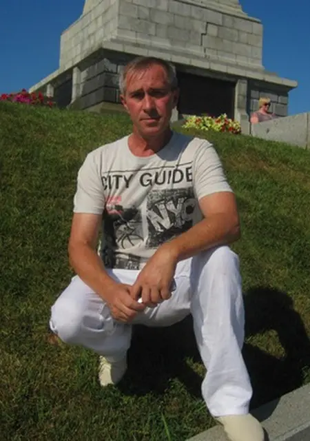 Я Олег, 54, из Ижевска, ищу знакомства без обязательств