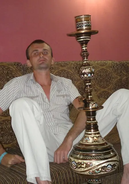 Alex из Георгиевска, мне 40, познакомлюсь на одну ночь