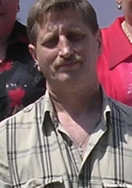 Я Игорь, 60, знакомлюсь без обязательств в Боровичах