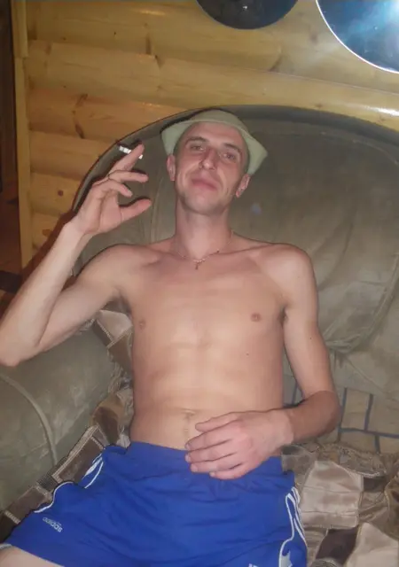 Я Владимир, 40, знакомлюсь для дружбы в Липецке