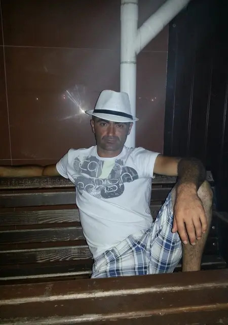 Я Денис, 49, знакомлюсь без обязательств в Новоаннинском