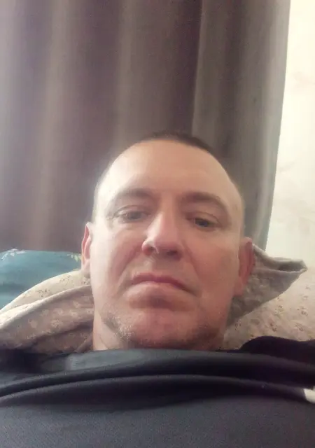 Sergei из Ачинска, мне 45, познакомлюсь на одну ночь