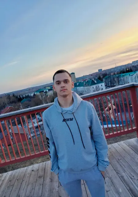 Я Равиль, 25, знакомлюсь для общения в Альметьевске