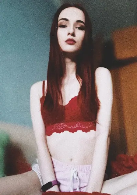 Арина из Ханты-Мансийска, мне 23, познакомлюсь на одну ночь