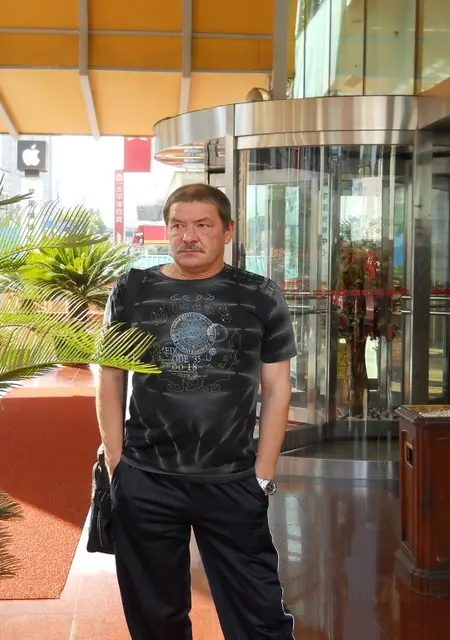 Юрий из Миасса, ищу на сайте знакомства на одну ночь