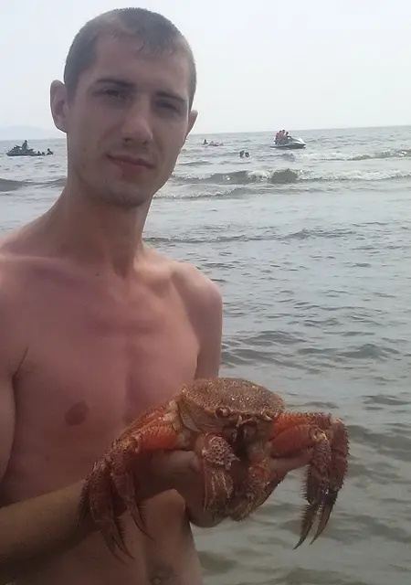 Рома из Арсеньева, мне 35, познакомлюсь для общения