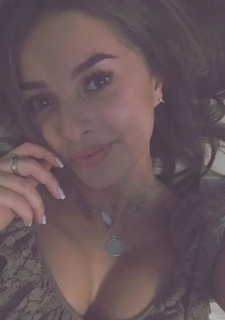 Я Вероника, 26, из Владивостока, ищу знакомство для вирта