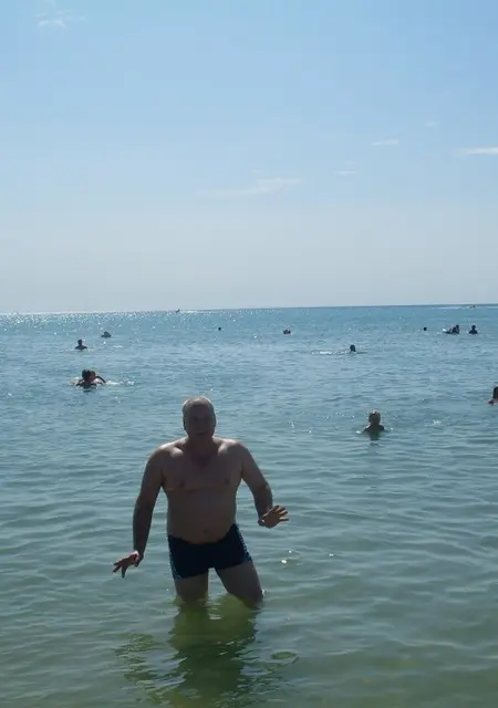 Alex из Волгограда, ищу на сайте знакомства на одну ночь