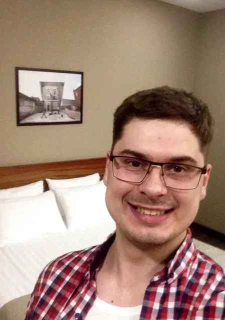 Антон из Дзержинска, мне 35, познакомлюсь на одну ночь