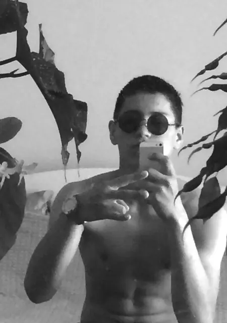 Niga из Казани, мне 21, познакомлюсь для постоянных отношений