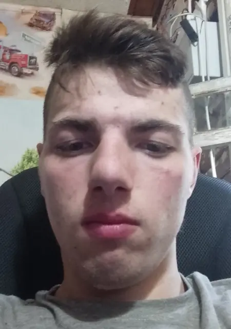 Я Андрей, 21, знакомлюсь без обязательств в Ногинске