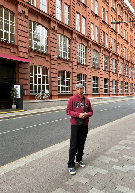 Я Valentine, 24, из Лобни, ищу знакомство для приятного времяпровождения