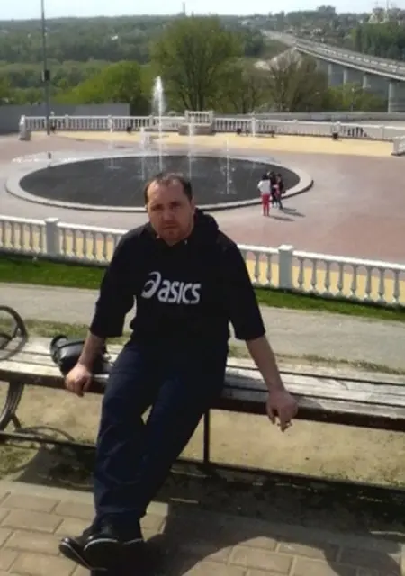 Юрий из Вышнего Волочка, мне 41, познакомлюсь для приятного времяпровождения