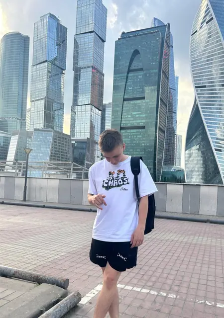 Макс из Воскресенска, мне 23, познакомлюсь для приятного времяпровождения