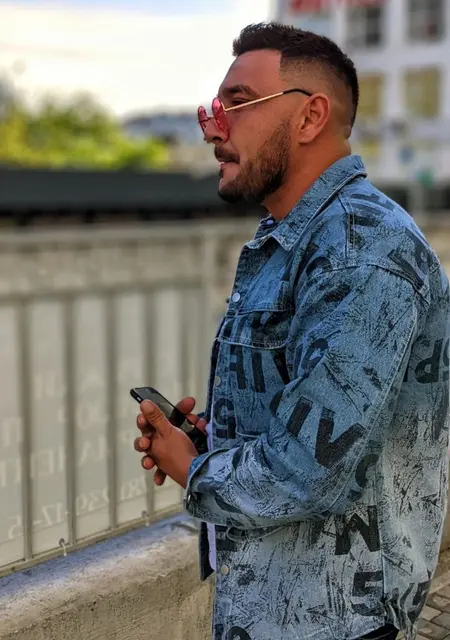 Я Тимур, 35, из Севастополя, ищу знакомства на одну ночь