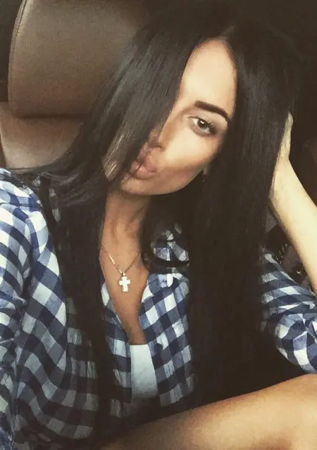 Марина из Махачкалы, ищу на сайте приятное времяпровождение