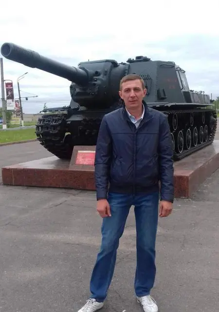 Я Алексей, 44, из Курска, ищу знакомство для постоянных отношений