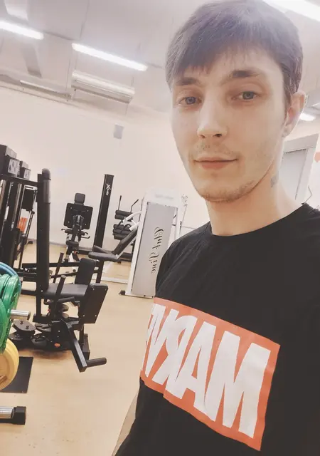 Я Евгений, 30, знакомлюсь для постоянных отношений в Ульяновске