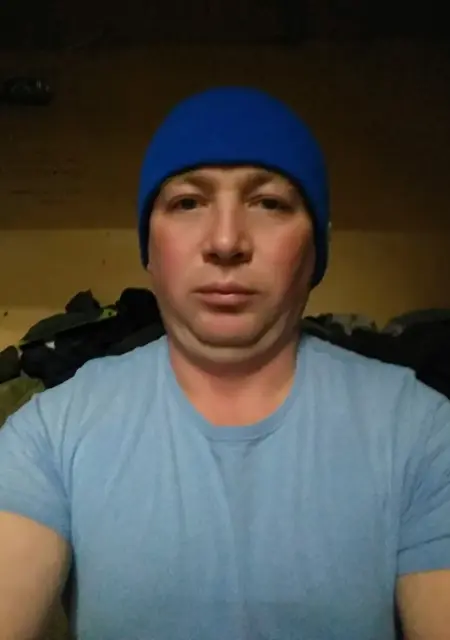 Я Вячеслав, 42, из Каменска-Уральского, ищу знакомства без обязательств