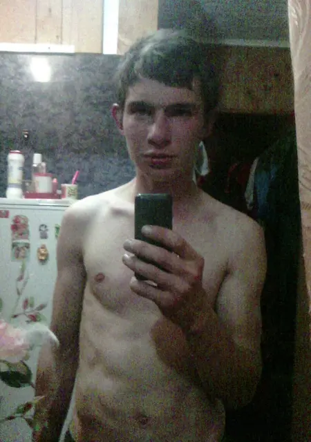 Денис из Чернушки, ищу на сайте знакомства на одну ночь