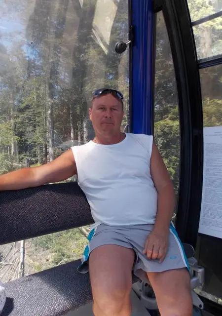 Я Геннадий, 63, знакомлюсь без обязательств в Калуге