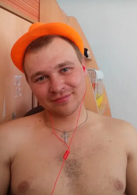 Я Evgen, 34, из Вяземского, ищу знакомства без обязательств