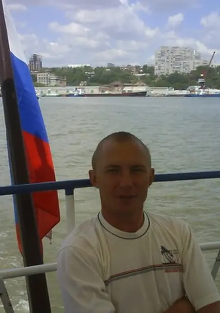 Вова из Крымска, мне 47, познакомлюсь на одну ночь