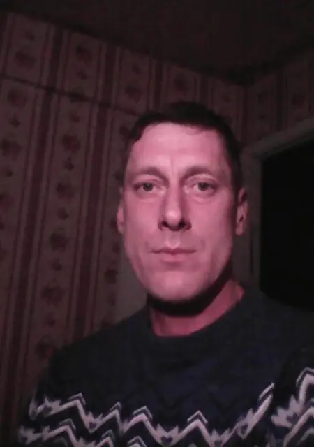 Я Константин, 52, знакомлюсь на одну ночь в Калуге
