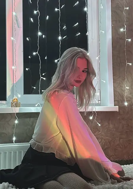 Евочка из Рязани, мне 21, познакомлюсь на одну ночь