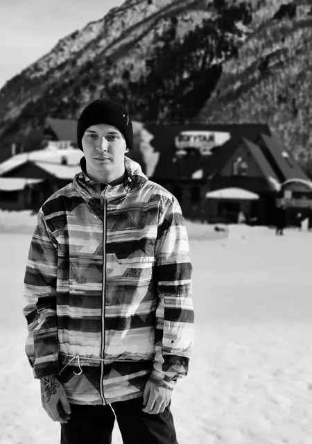 Руслан из Аксая, ищу на сайте знакомства на одну ночь